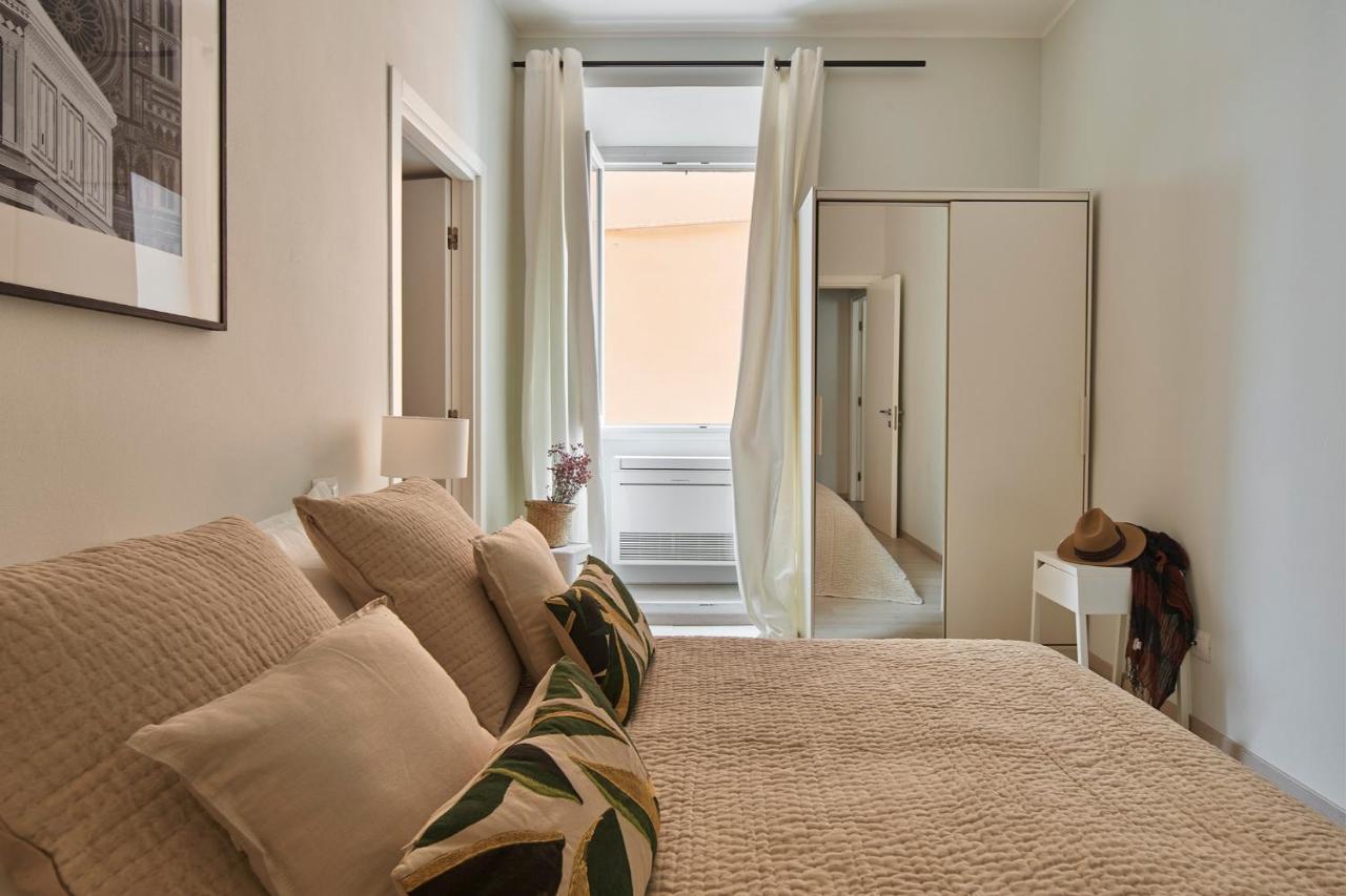 פירנצה 3 Master Bedrooms With Balcony On The River With Views מראה חיצוני תמונה